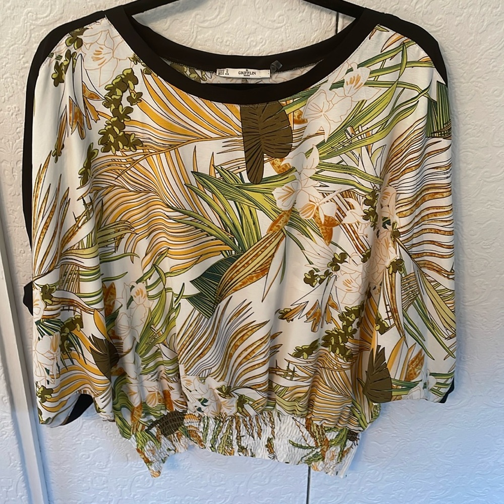 Grifflin Tropical Print Caftan Top